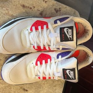 Nike air max uesd condition